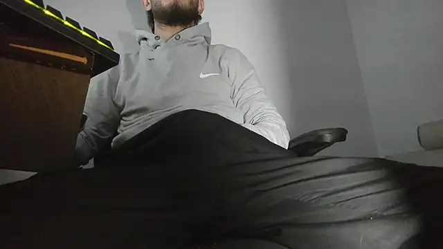 s sven03 online show from 10/27/25, 11:31