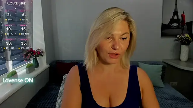 Snapshot of sweet___margaret chatting on 09/14/25, 11:31 sweet margaret online show from 09/14/25, 11:31