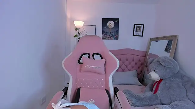 Adria ross online show from 02/25/25, 12:24