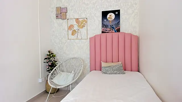 Adria ross online show from 11/21/25, 02:05