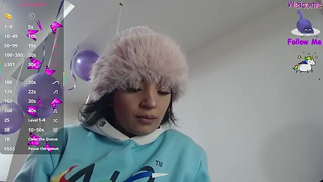 angelie 3 online show from 11/11/25, 03:06