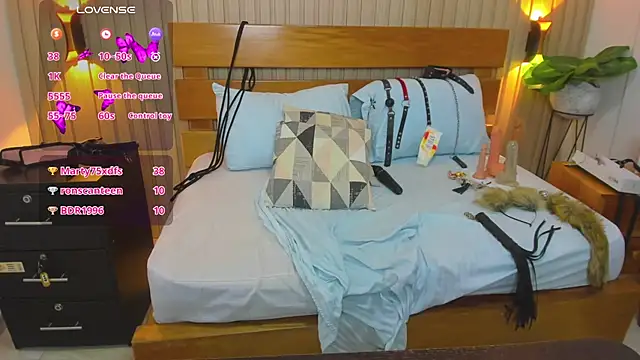 luciana ballesteros  online show from 02/21/25, 04:37