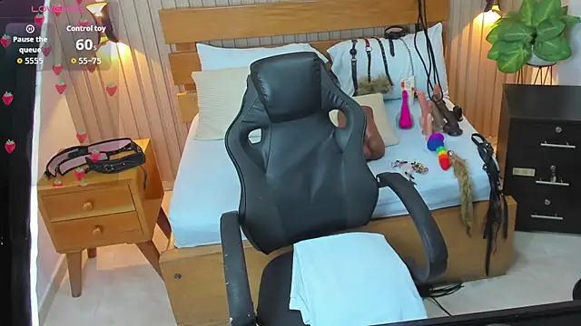 luciana ballesteros  online show from 10/17/25, 12:41