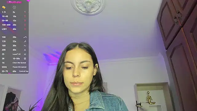 Snapshot of Aleejaa__ chatting on 02/12/25, 11:07 Aleejaa online show from 02/12/25, 11:07