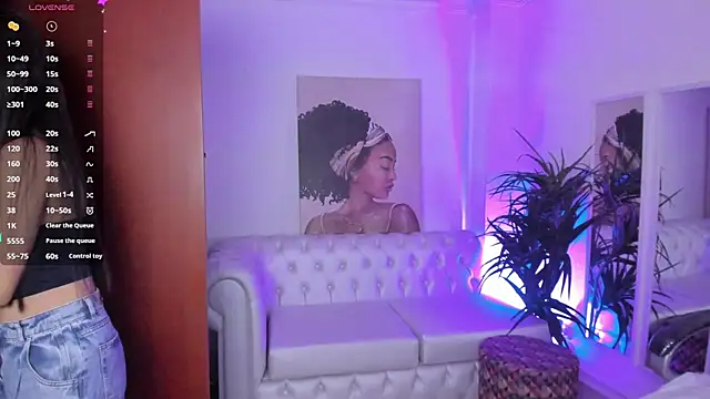 Snapshot of Aleejaa__ chatting on 02/22/25, 11:35 Aleejaa online show from 02/22/25, 11:35