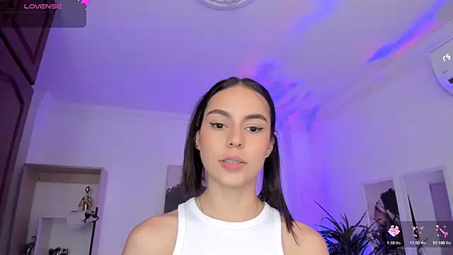 Snapshot of Aleejaa__ chatting on 03/05/25, 11:28 Aleejaa online show from 03/05/25, 11:28