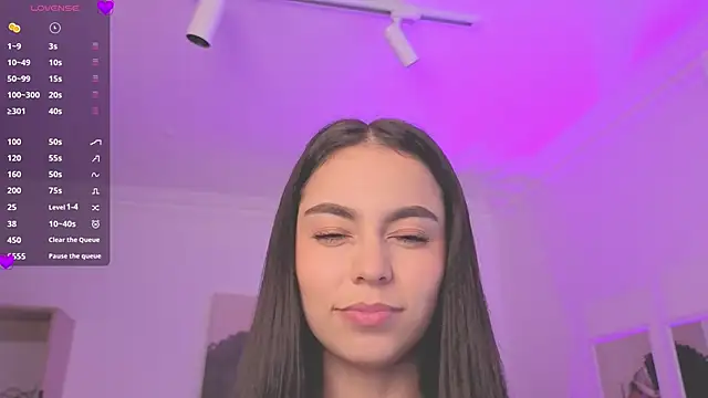 Aleejaa   online show from 11/18/25, 11:47