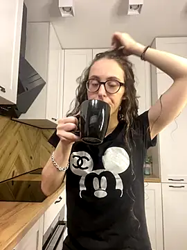 MartiniiSelenna online show from 11/05/25, 08:25