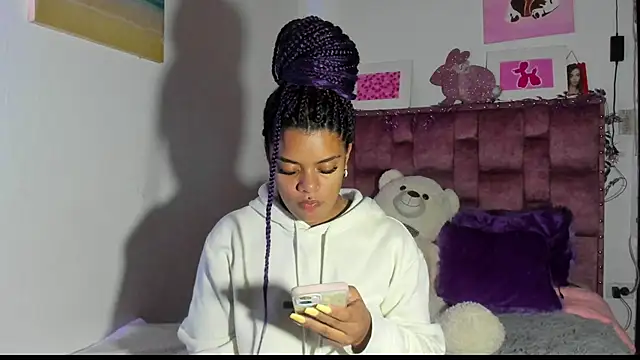 ladyrd1 online show from 10/16/25, 07:53