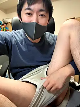 Snapshot of kentyken chatting on 10/26/25, 02:23 kentyken online show from 10/26/25, 02:23