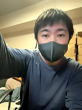 Snapshot of kentyken chatting on 11/03/25, 02:18 kentyken online show from 11/03/25, 02:18