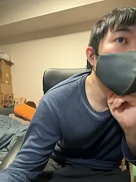 Snapshot of kentyken chatting on 11/08/25, 01:44 kentyken online show from 11/08/25, 01:44