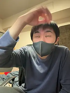 Snapshot of kentyken chatting on 11/16/25, 03:28 kentyken online show from 11/16/25, 03:28