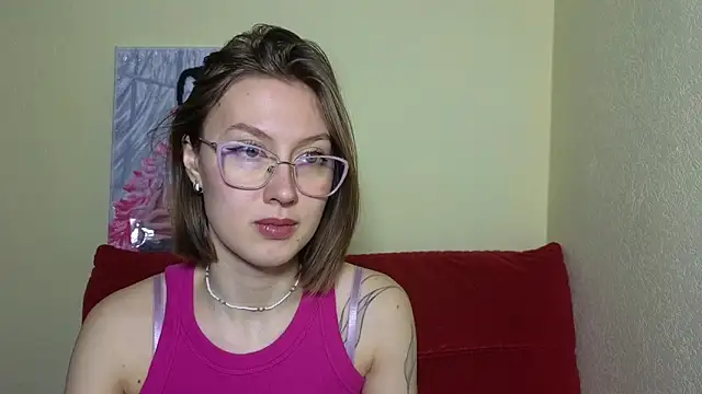 Snapshot of MalvinaBlum chatting on 01/11/25, 01:37 MalvinaBlum online show from 01/11/25, 01:37