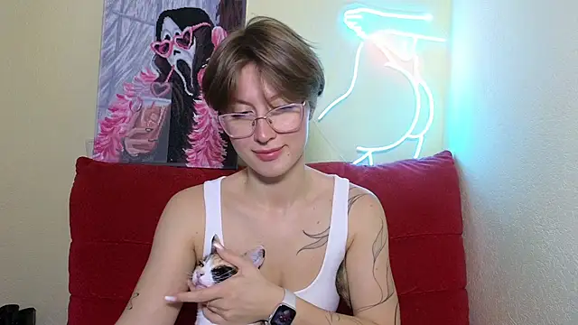 Snapshot of MalvinaBlum chatting on 09/25/25, 04:49 MalvinaBlum online show from 09/25/25, 04:49