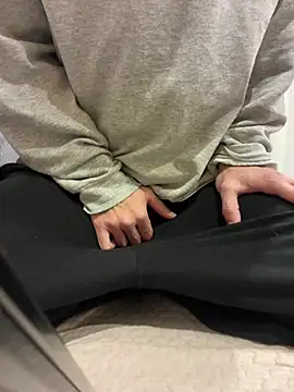 saku chan live online show from 01/06/25, 04:13