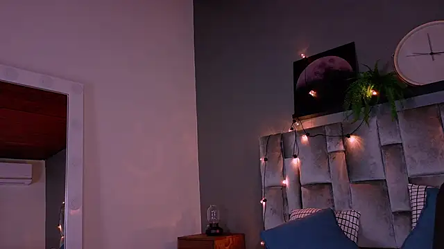 alaia-rogers online show from 10/14/25, 11:33