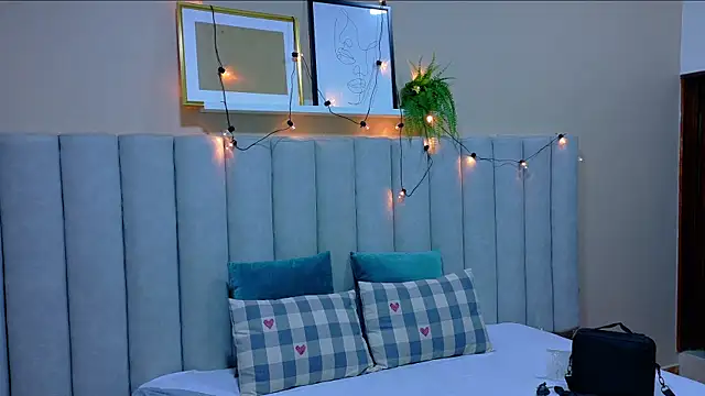 alaia-rogers online show from 10/22/25, 11:32