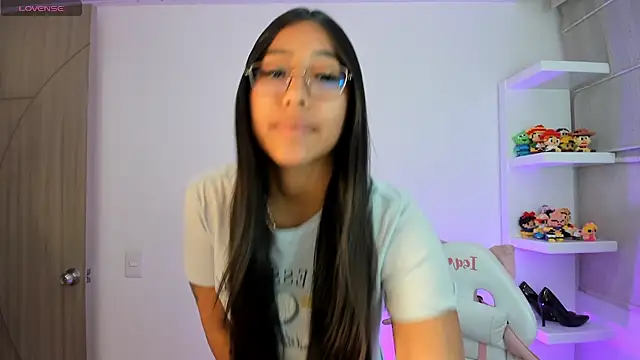 isa bellaa0 online show from 11/05/25, 04:34