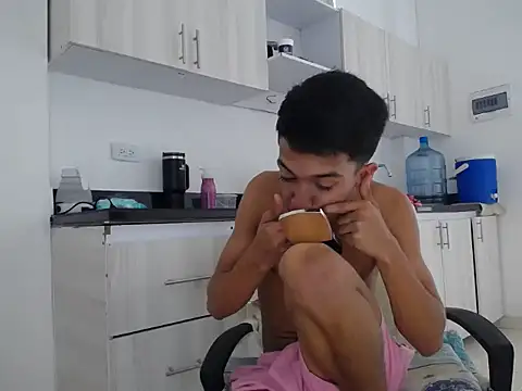 adams pervert love online show from 03/17/25, 08:09