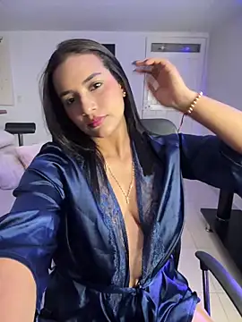 Snapshot of angelicaagarcia chatting on 02/25/25, 12:03 angelicaagarcia online show from 02/25/25, 12:03