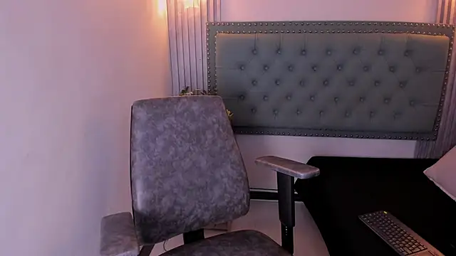 Celeste Mcs  online show from 11/12/25, 03:51