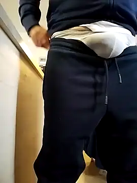 MATTIS11 online show from 03/11/25, 03:12