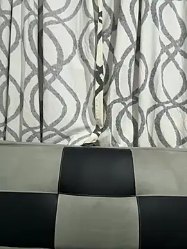 ZUCAAT online show from 02/25/25, 02:47