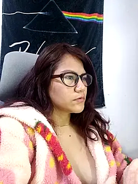 ZUCAAT online show from 10/09/25, 03:43