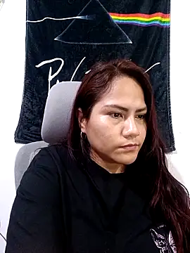 ZUCAAT online show from 10/10/25, 04:11