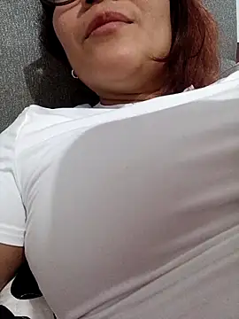 ZUCAAT online show from 11/21/25, 04:33