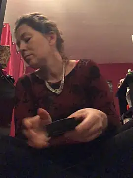 Lwhite1 online show from 12/28/24, 05:35