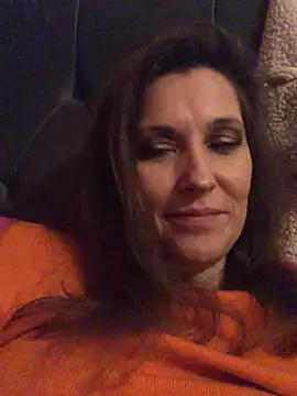 Lwhite1 online show from 01/05/25, 12:52