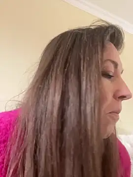 Lwhite1 online show from 02/19/25, 03:49