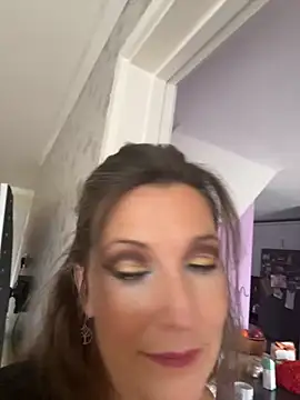 Lwhite1 online show from 10/02/25, 04:03