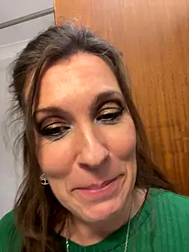 Lwhite1 online show from 10/11/25, 09:02