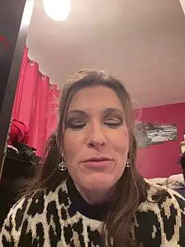 Lwhite1 online show from 10/16/25, 10:33