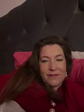 Lwhite1 online show from 11/08/25, 04:29