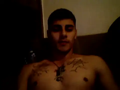 Snapshot of AronFoxx chatting on 01/08/25, 02:35 AronFoxx online show from 01/08/25, 02:35