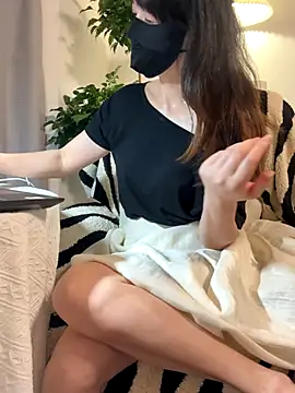 Snapshot of Annabody chatting on 09/20/25, 04:19 Annabody online show from 09/20/25, 04:19