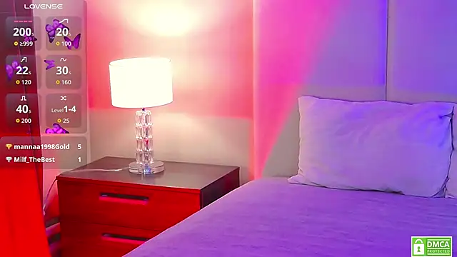 Nancy Mooree online show from 10/07/25, 01:08