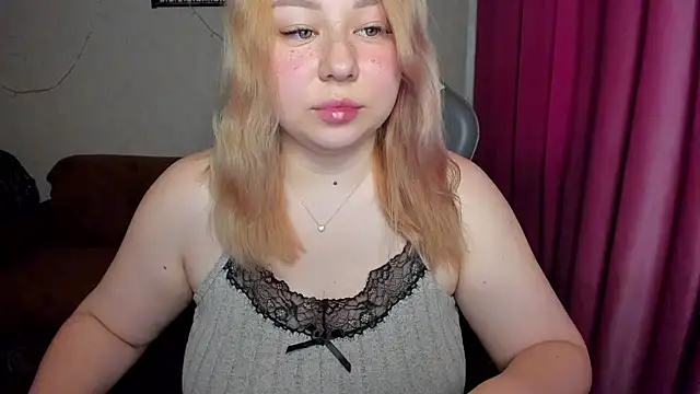 Milafoxxxy online show from 10/20/25, 10:05