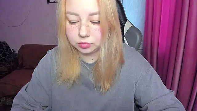 Milafoxxxy online show from 11/12/25, 09:10