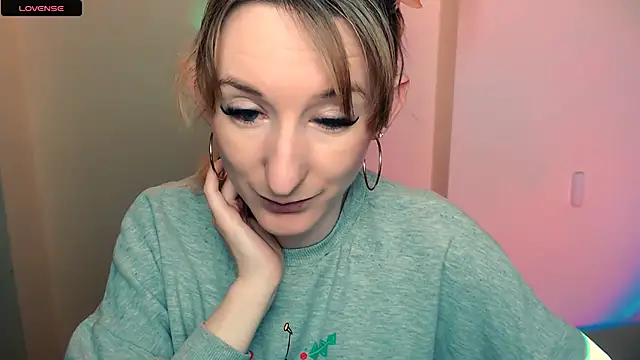 AmandaSell online show from 10/18/25, 07:31