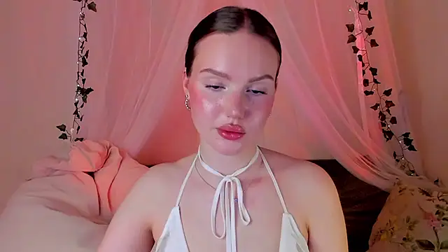 Snapshot of MishkaMe chatting on 01/23/25, 03:54 MishkaMe online show from 01/23/25, 03:54
