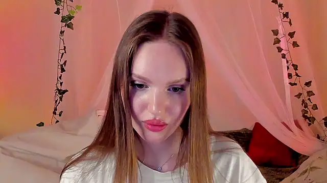 Snapshot of MishkaMe chatting on 02/23/25, 07:28 MishkaMe online show from 02/23/25, 07:28