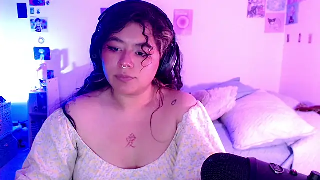 StephaniFox online show from 12/03/24, 04:25
