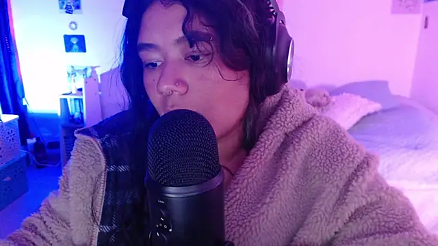 StephaniFox online show from 12/13/24, 04:54