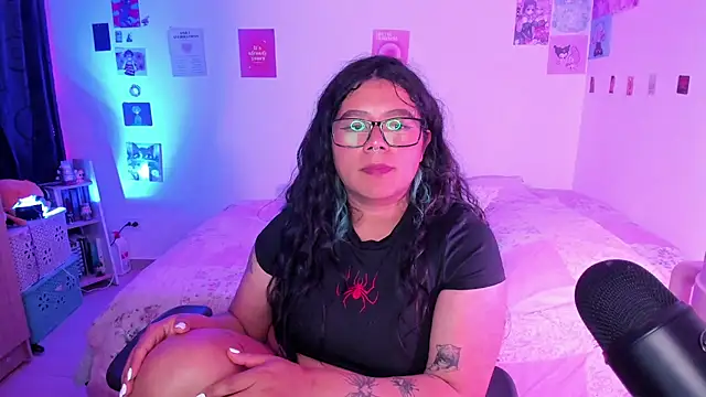 StephaniFox online show from 12/24/24, 07:17