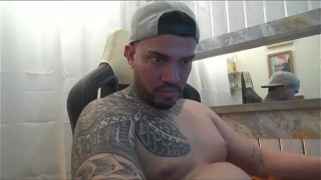 Snapshot of Angel_sex_latin chatting on 11/09/25, 07:39 Angel sex latin online show from 11/09/25, 07:39